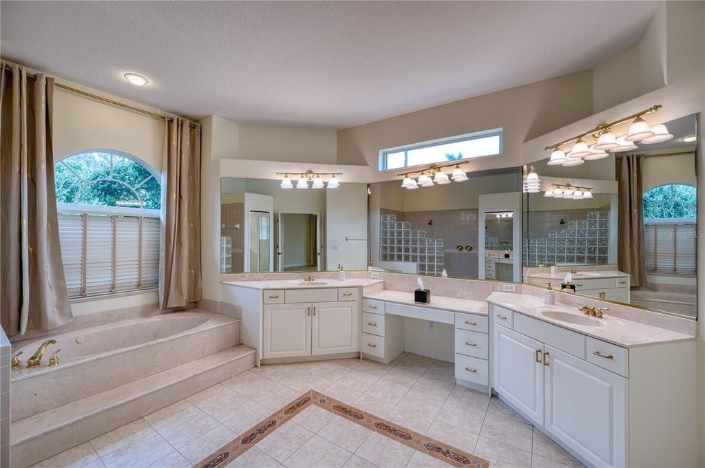 10523 Cheval Place, Lakewood Ranch, FL 34202 Photo