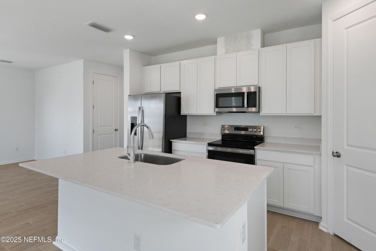 2556 Thaddeus Creek Lane, Jacksonville, FL 32254 Photo