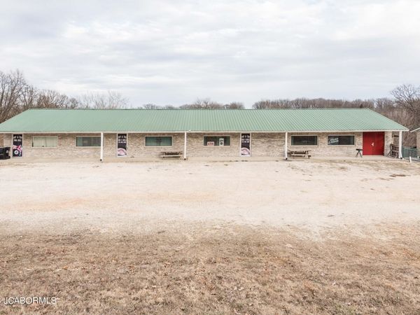 15917 MO-17, Eugene, MO 65032