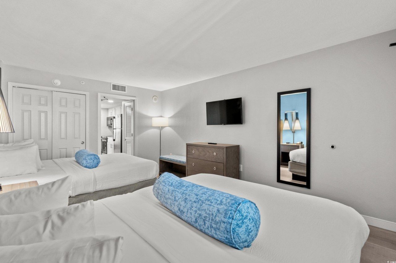 2004 N Ocean Blvd. Photo 23