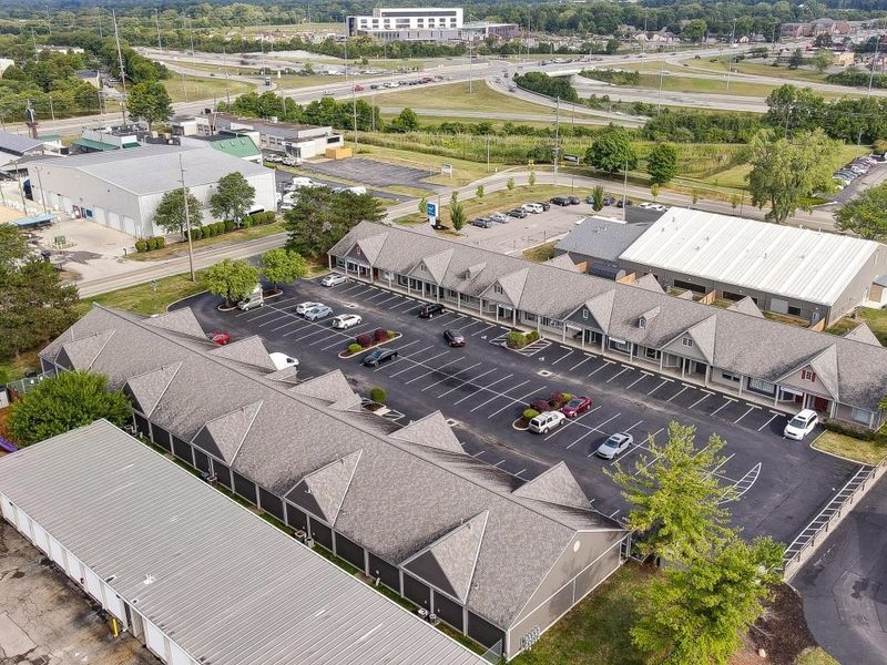 6800 Caine Road, Columbus, OH 43235 Photo 1