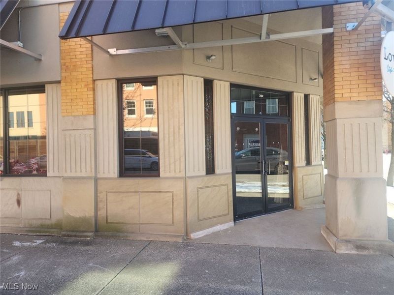 202 E 3rd Street, Uhrichsville, OH 44683 Photo 14