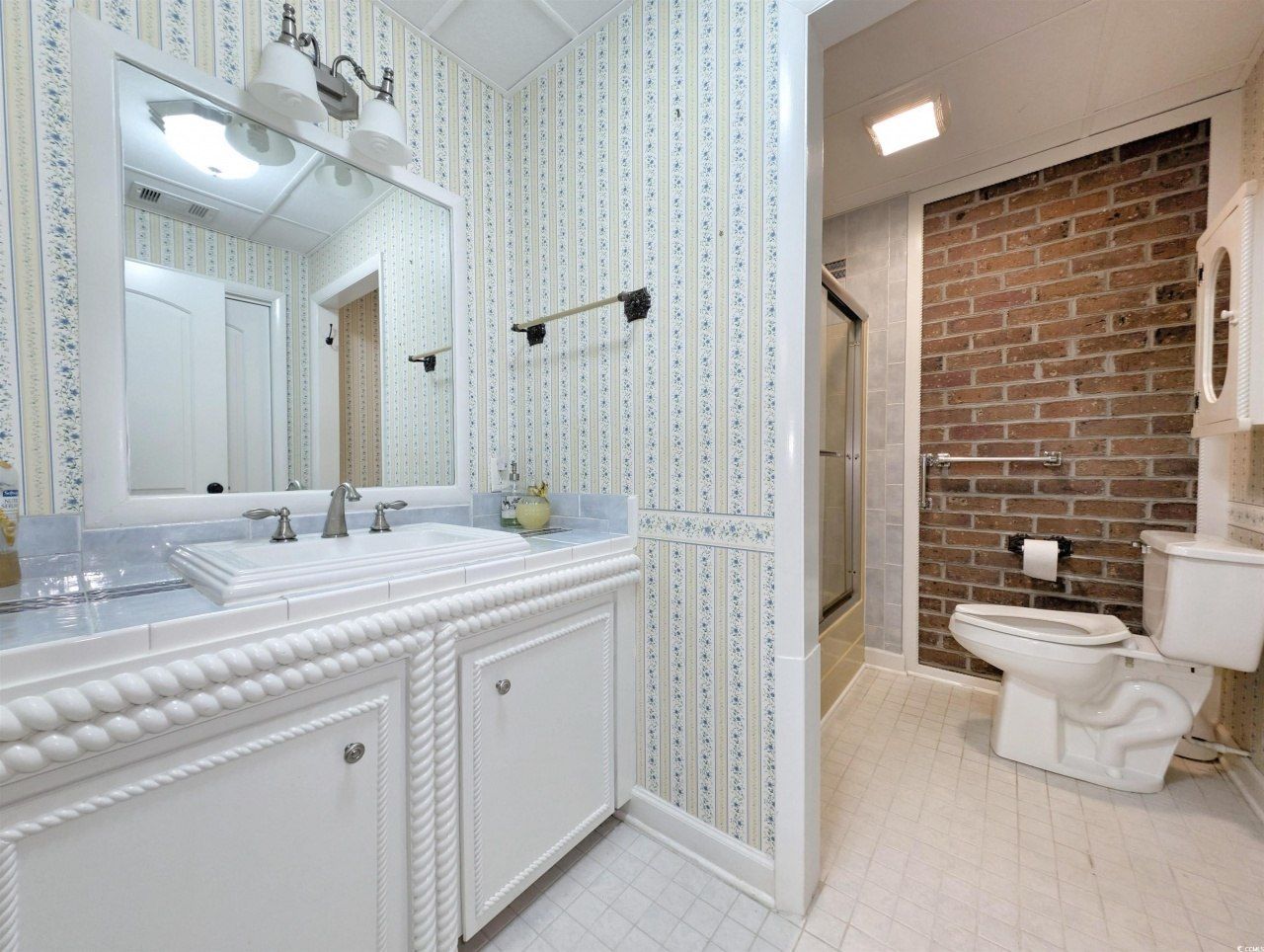 462 Mohican Dr. Photo 23