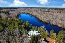 462 Mohican Dr. photo 4