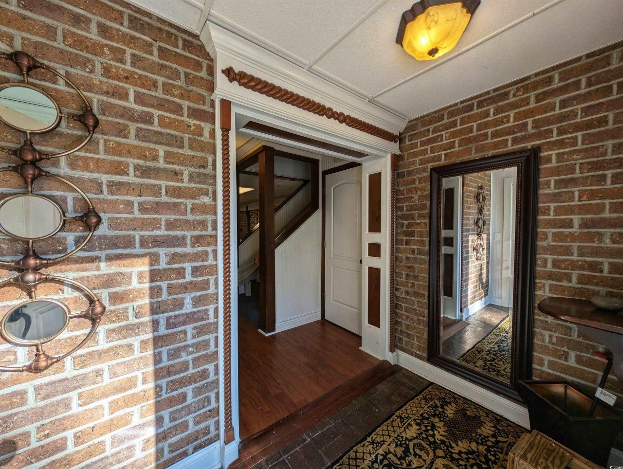 462 Mohican Dr. Photo 6