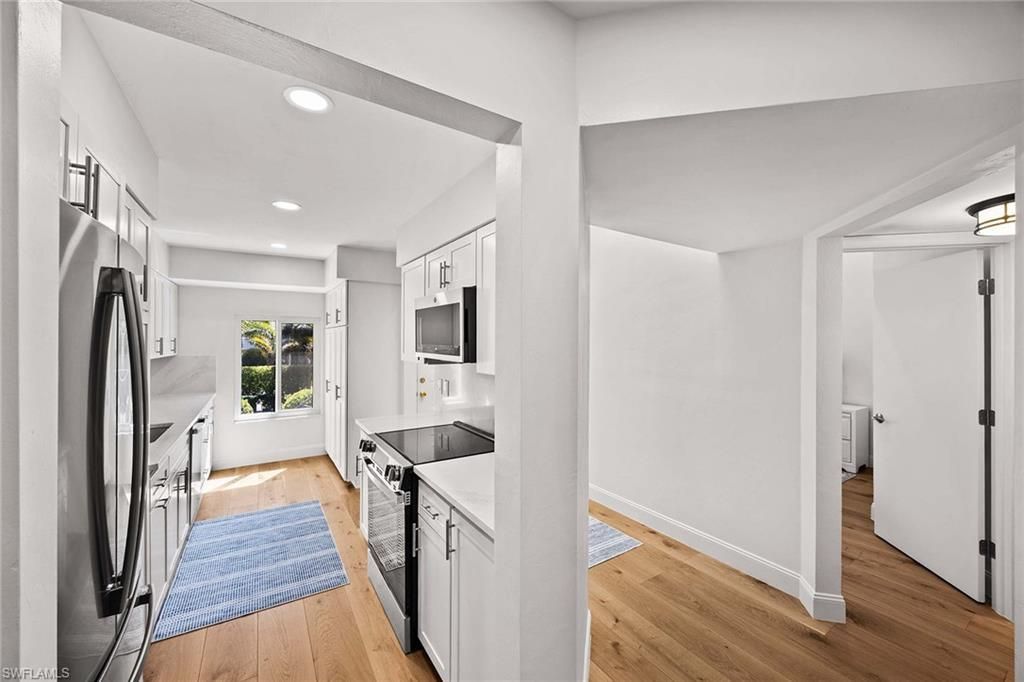 375 8th Ave S, Unit D, Naples, FL 34102 Photo