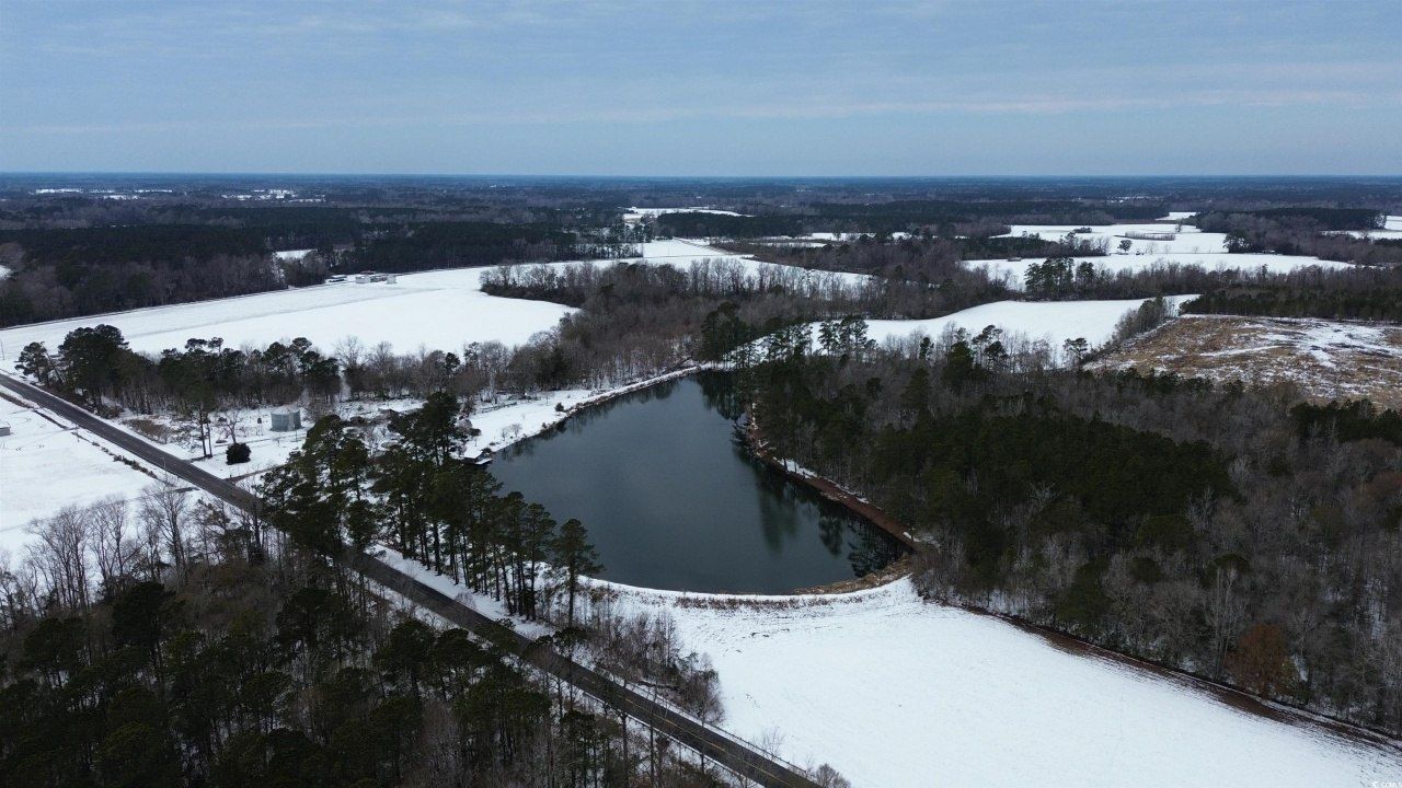 1957 Green Sea Rd. Photo 7