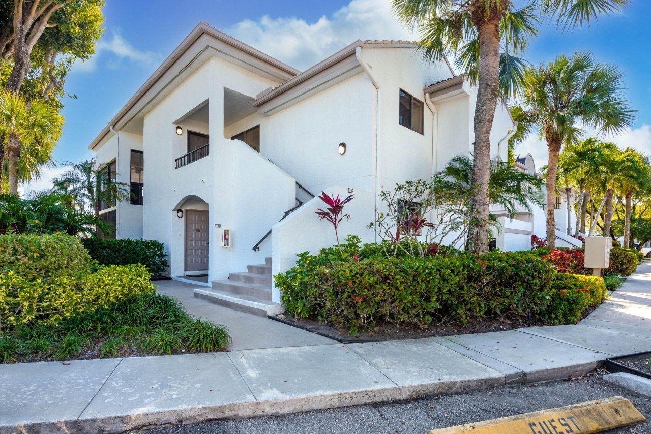 7485 Glendevon Lane, Unit 1105, Delray Beach, FL 33446 Photo