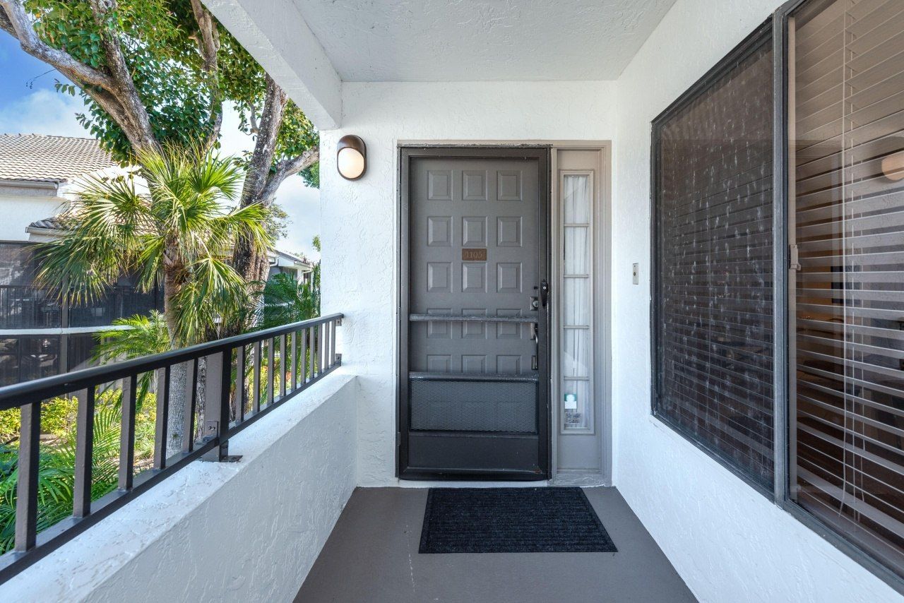 7485 Glendevon Lane, Unit 1105, Delray Beach, FL 33446 Photo