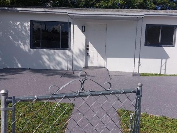 20600 NW 34th Ave, Miami Gardens, FL 33056