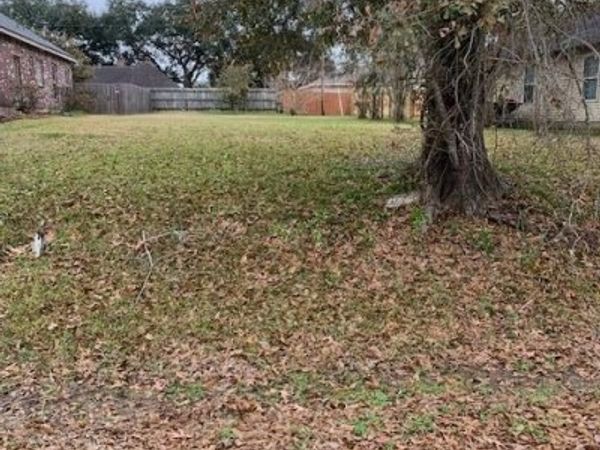 202 Grossie Drive, Lafayette, LA 70501