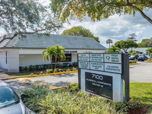 7100 W Commercial Blvd, Fort Lauderdale, FL 33319