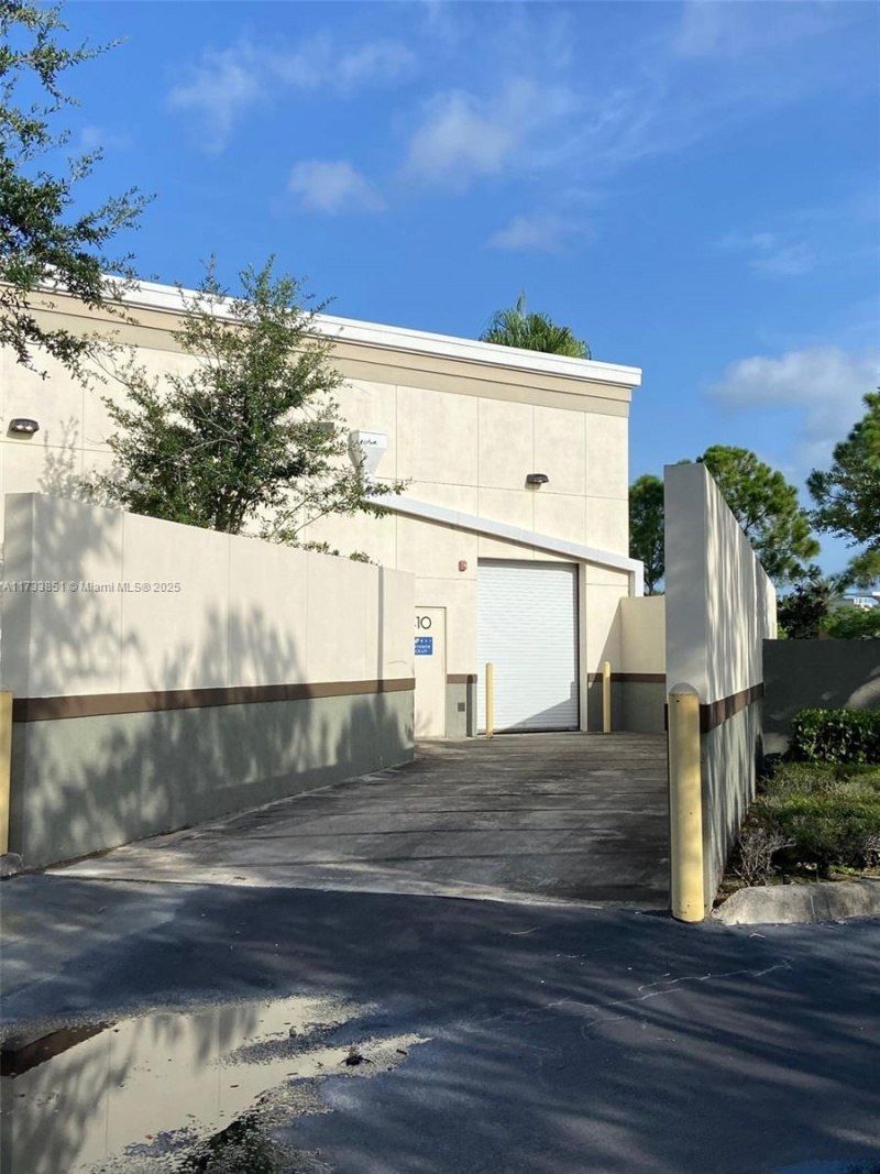 410 S State Road 7, Royal Palm Beach, FL 33414 Photo