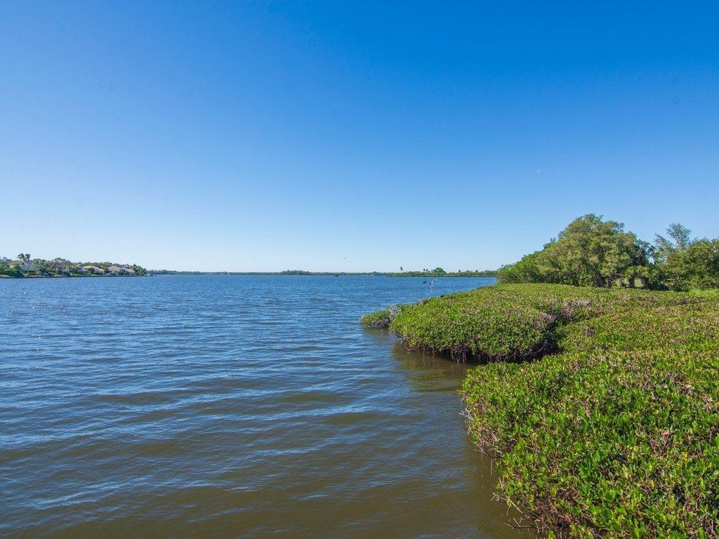 300 Harbour Drive, Unit 308E, Vero Beach, FL 32963 Photo