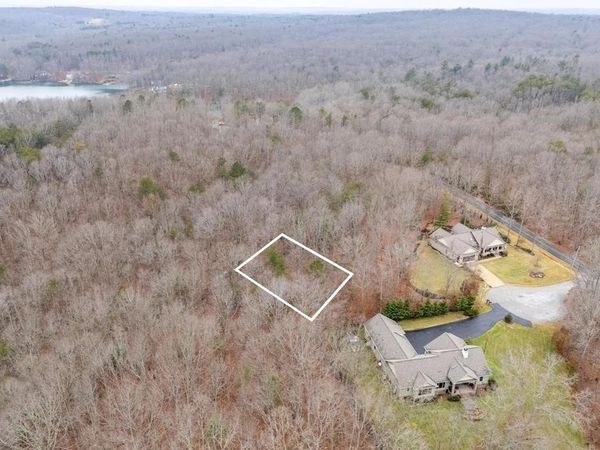 17 Hardwick Pl, Crossville, TN 38558