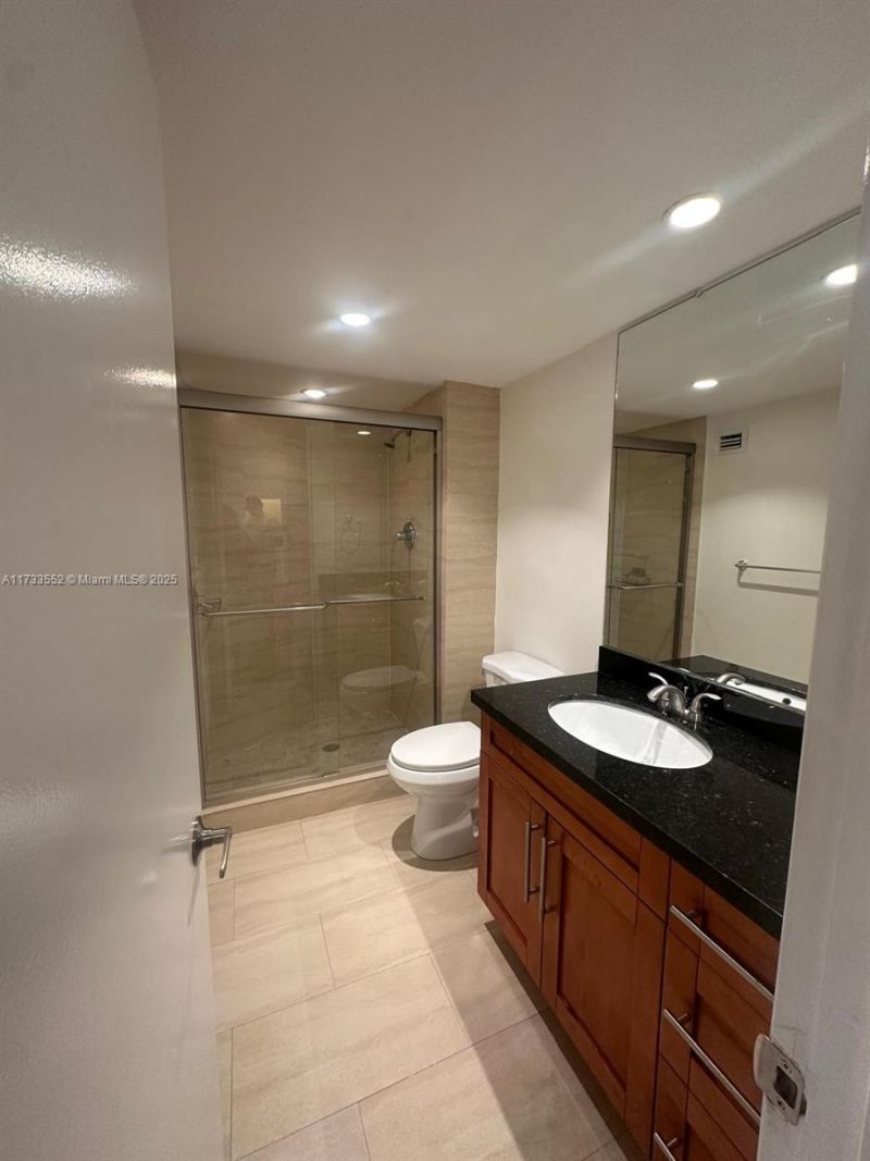 1121 Crandon Blvd, Unit E904, Key Biscayne, FL 33149 Photo