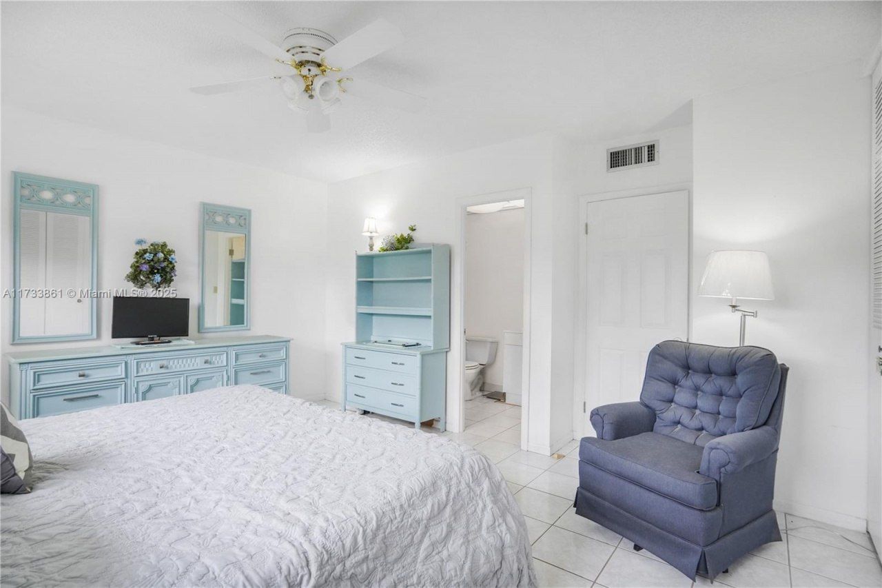 5171 W Oakland Park Blvd, Unit 311, Lauderdale Lakes, FL 33313 Photo