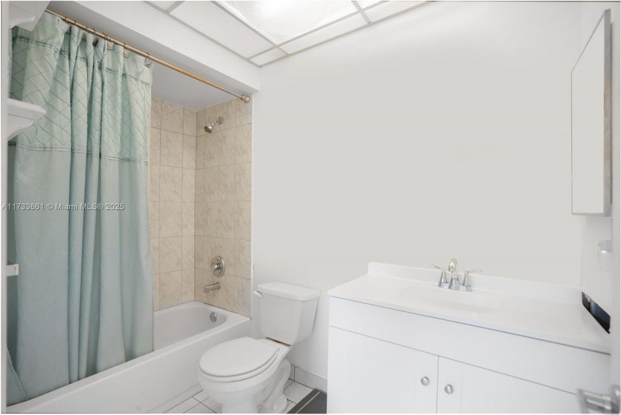 5171 W Oakland Park Blvd, Unit 311, Lauderdale Lakes, FL 33313 Photo