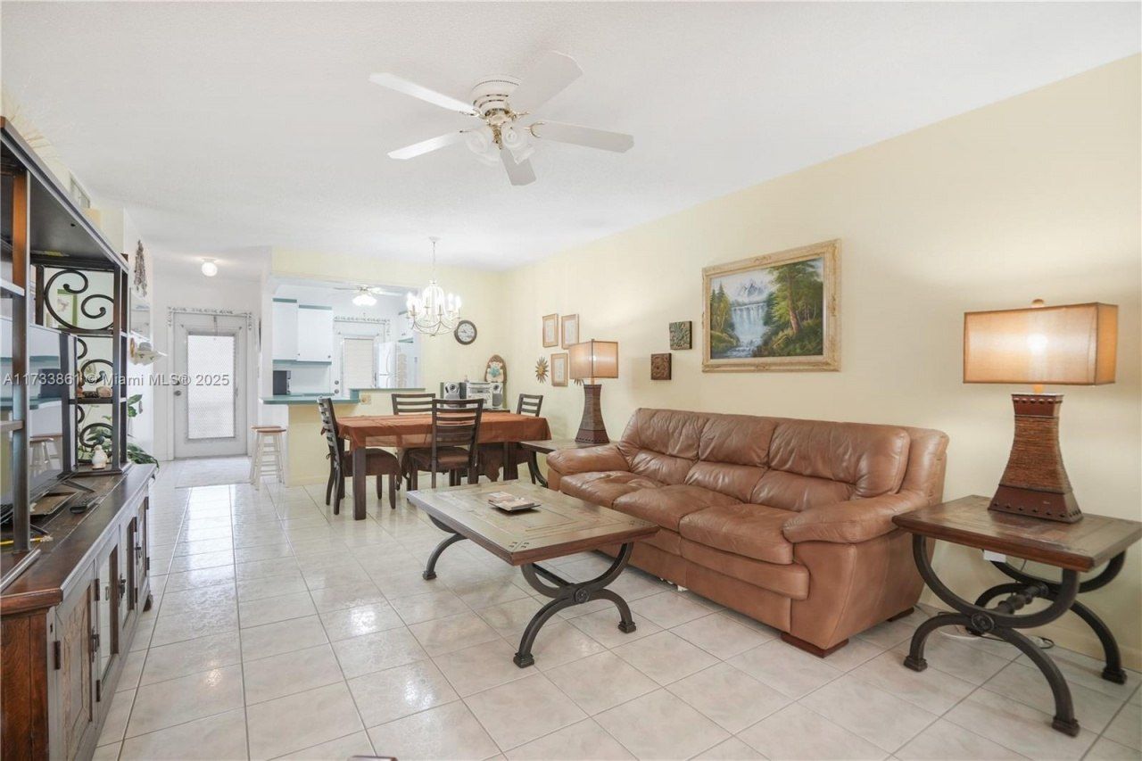 5171 W Oakland Park Blvd, Unit 311, Lauderdale Lakes, FL 33313 Photo