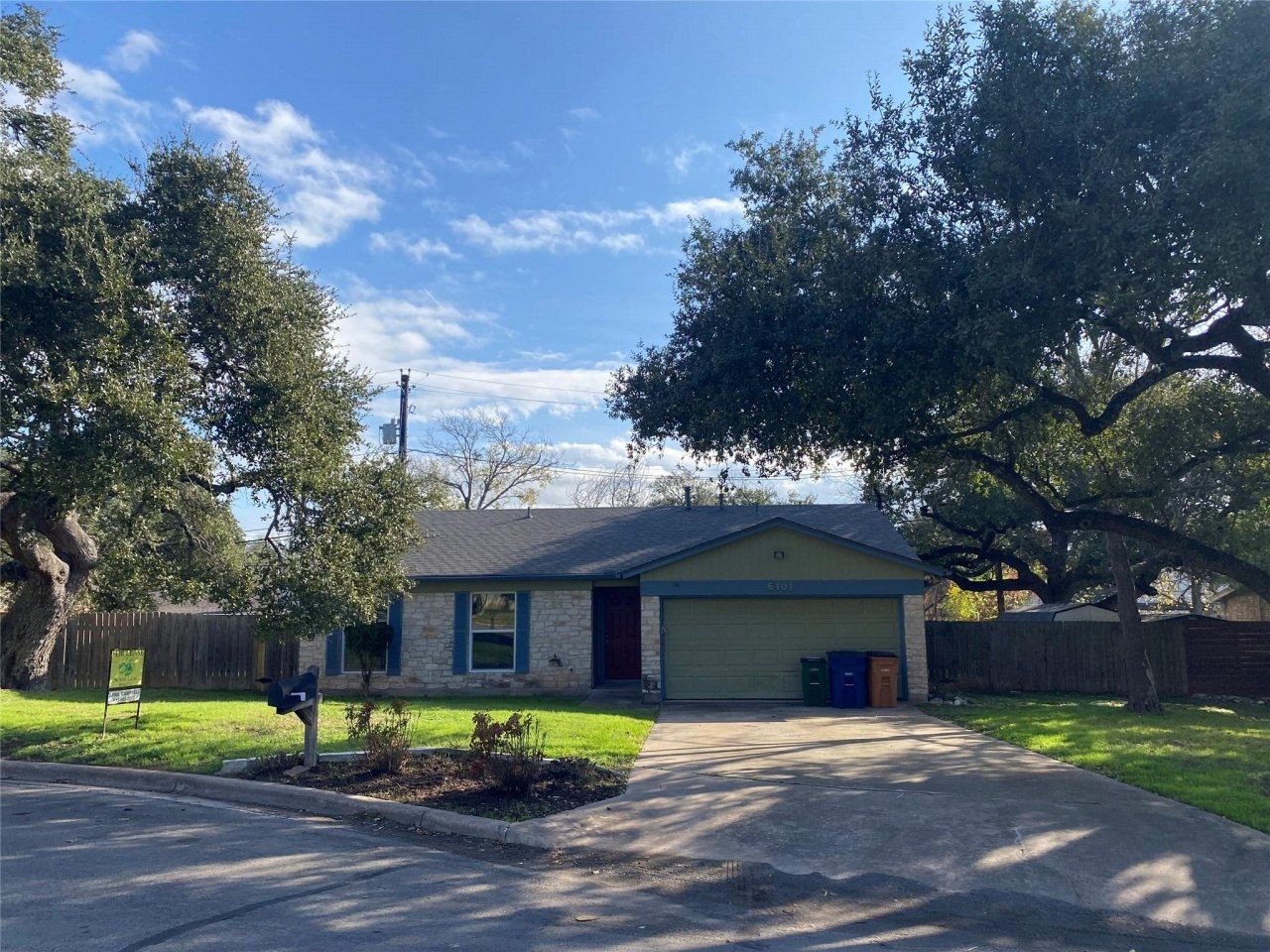 6101 Jays Ln, Austin, TX 78749 Main Photo