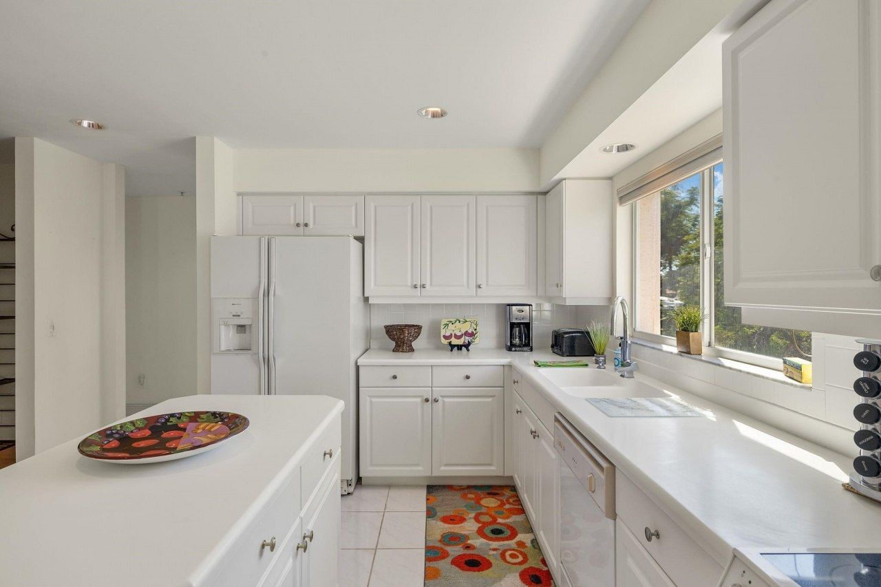 14811 Laguna Dr, Unit 101, Fort Myers, FL 33908 Photo
