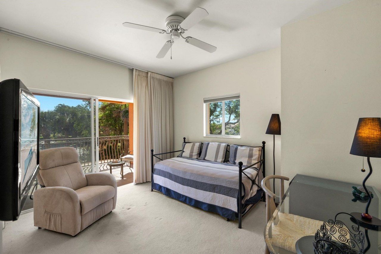 14811 Laguna Dr, Unit 101, Fort Myers, FL 33908 Photo