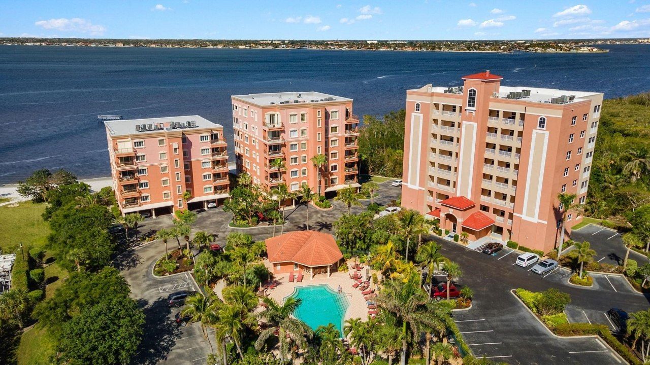 14811 Laguna Dr, Unit 101, Fort Myers, FL 33908 Photo