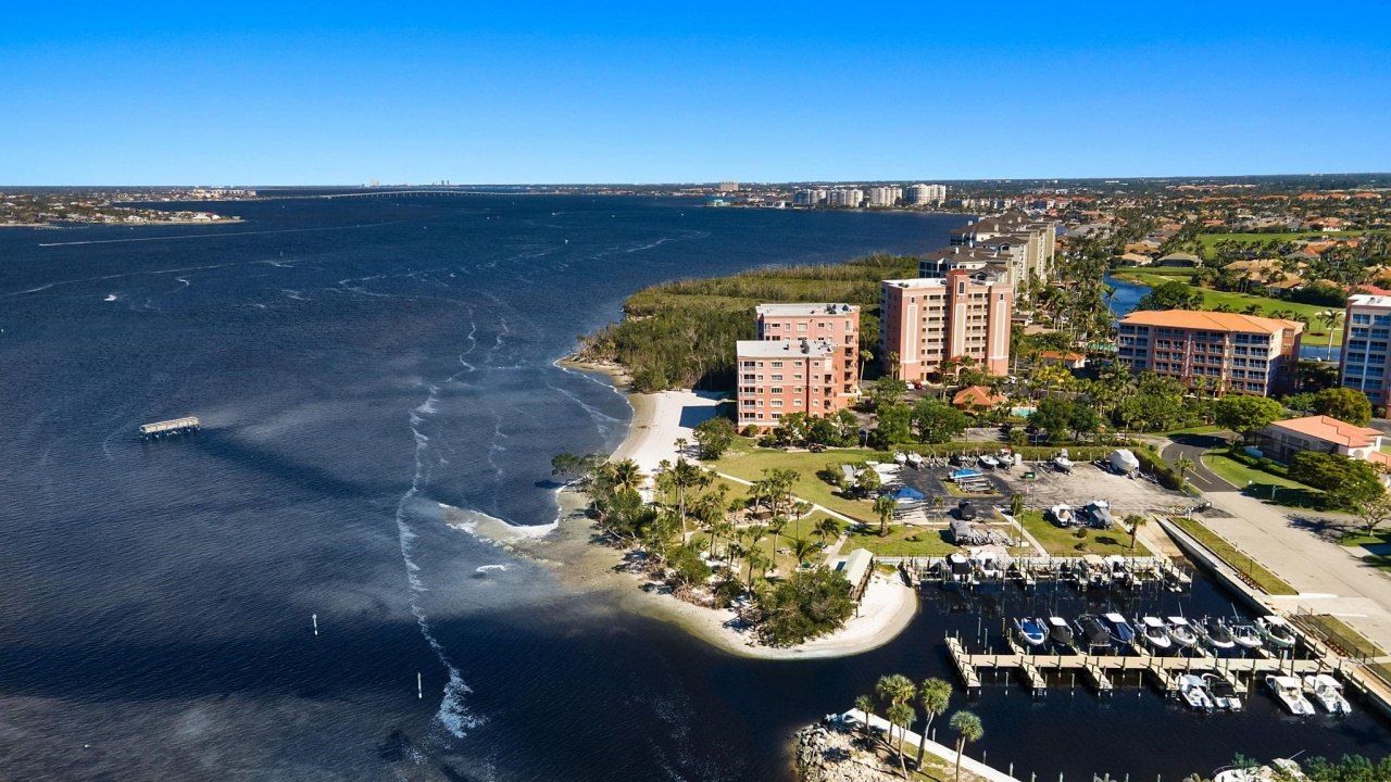 14811 Laguna Dr, Unit 101, Fort Myers, FL 33908 Photo