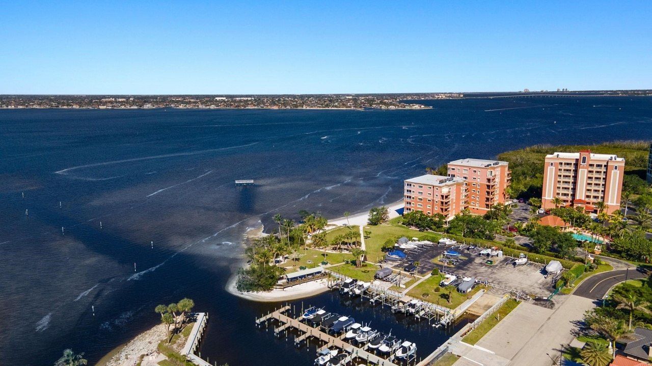 14811 Laguna Dr, Unit 101, Fort Myers, FL 33908 Photo