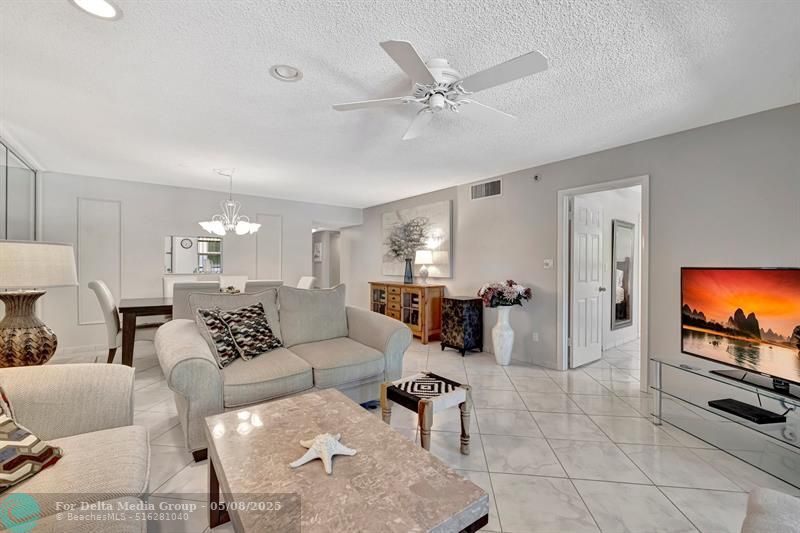 4270 NW 40th Street, Unit 302, Lauderdale Lakes, FL 33319 Photo