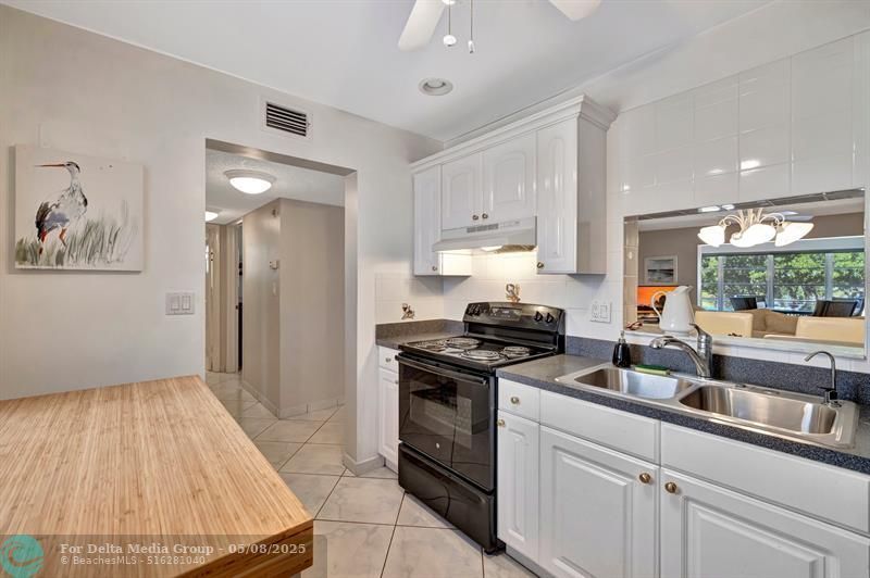 4270 NW 40th Street, Unit 302, Lauderdale Lakes, FL 33319 Photo