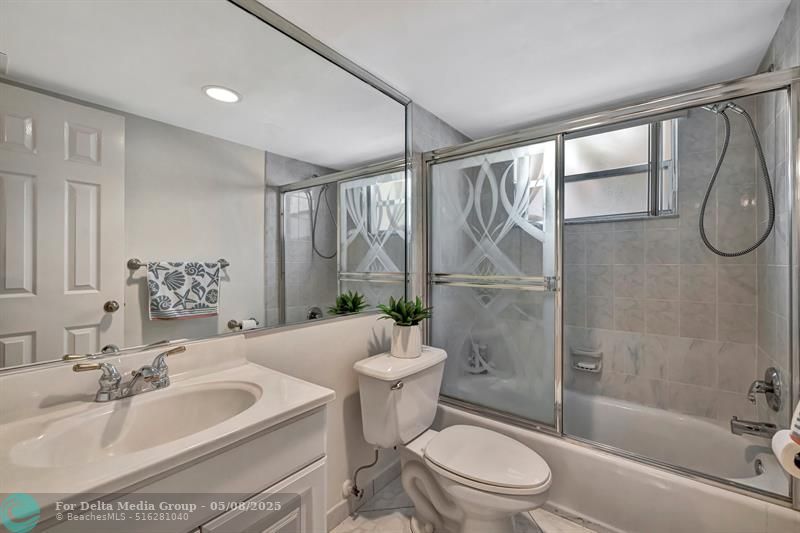 4270 NW 40th Street, Unit 302, Lauderdale Lakes, FL 33319 Photo