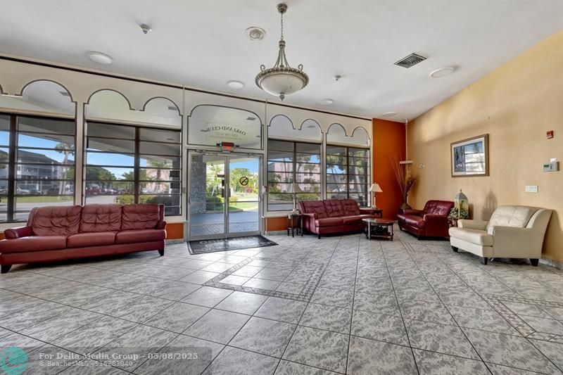 4270 NW 40th Street, Unit 302, Lauderdale Lakes, FL 33319 Photo