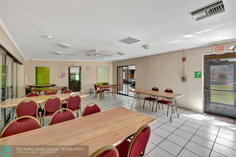 4270 NW 40th Street, Unit 302, Lauderdale Lakes, FL 33319 Photo