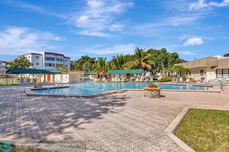 4270 NW 40th Street, Unit 302, Lauderdale Lakes, FL 33319 Photo