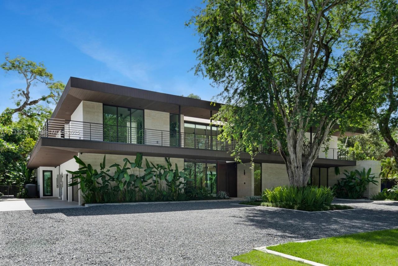 4040 Kiaora St, Miami, FL 33133 Photo