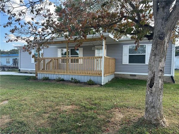 512 Second Street, New Haven, WV 25265