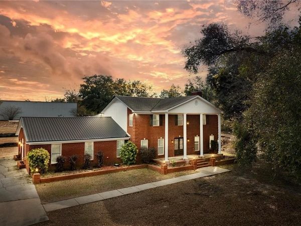 10976 Celeste Road, Saraland, AL 36571