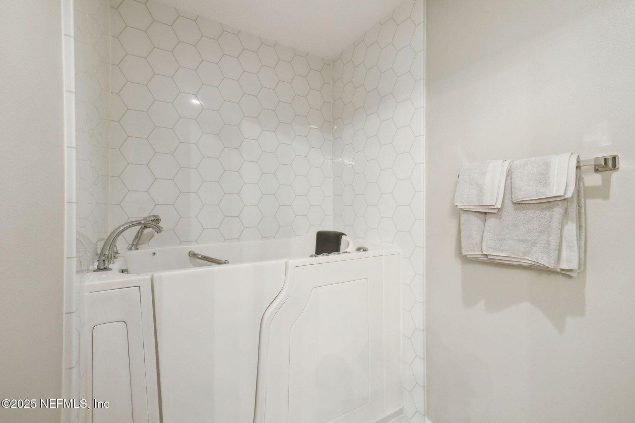 99 Broad River Place, Unit 2107, Welaka, FL 32193 Photo