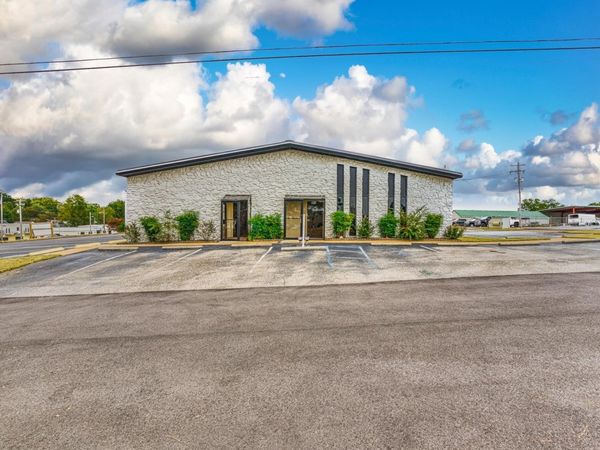 121 Chestnut St, Florence, AL