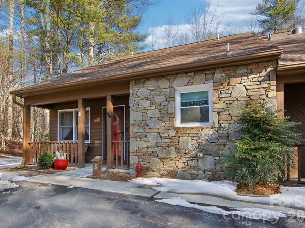 6 S Calico Lane, Etowah, NC 28729