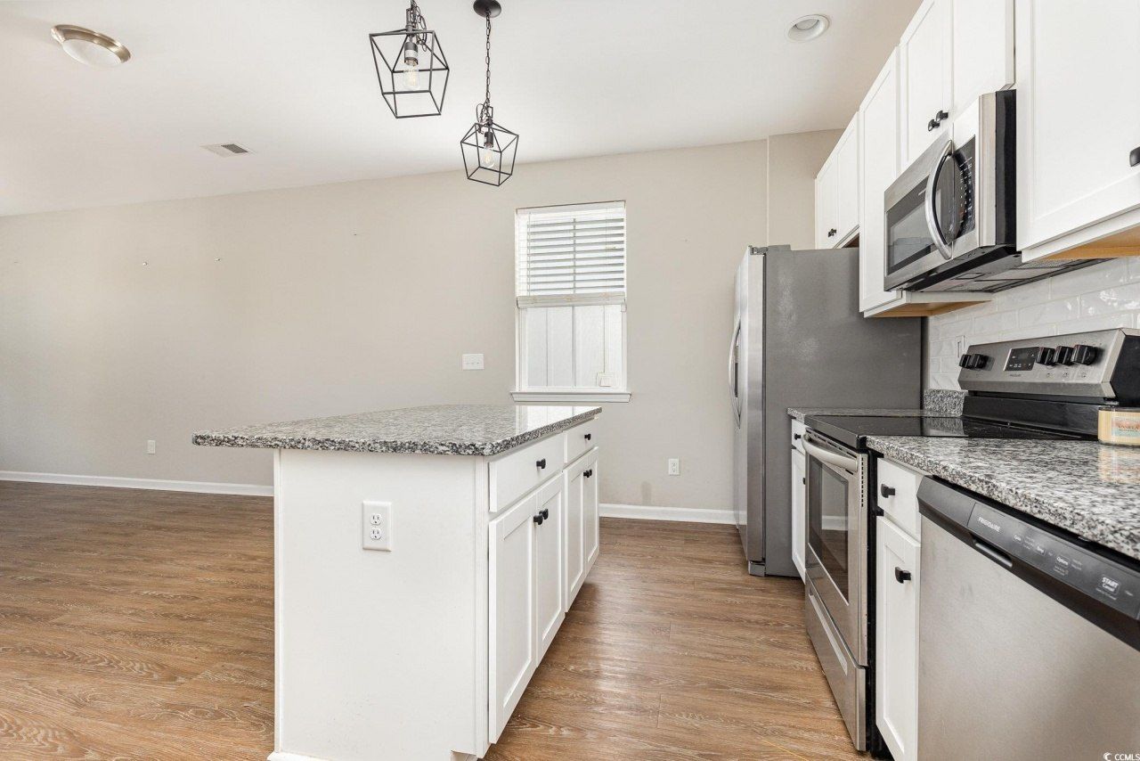 3525 Bristol Ln. Photo 12