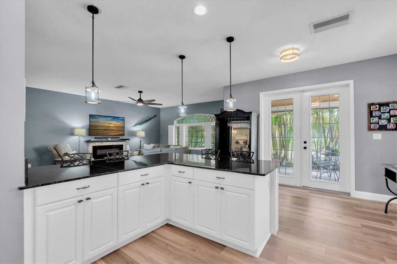 6224 Vista Verde Drive W, Saint Petersburg, FL 33707 Photo