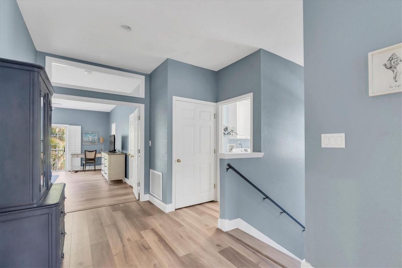 6224 Vista Verde Drive W, Saint Petersburg, FL 33707 Photo