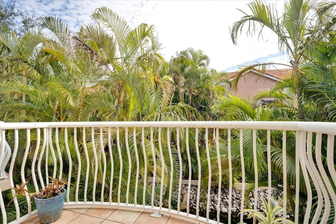 6224 Vista Verde Drive W, Saint Petersburg, FL 33707 Photo