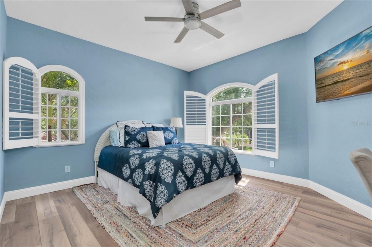 6224 Vista Verde Drive W, Saint Petersburg, FL 33707 Photo