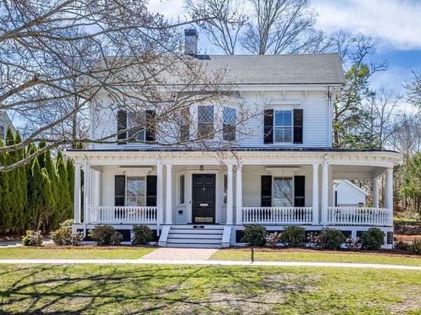 1894 Massachusetts Avenue, Lexington, MA 02421