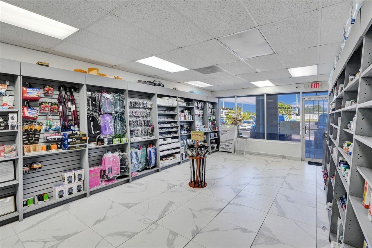 12382 Quail Roost Drive, Miami, FL 33177 Photo