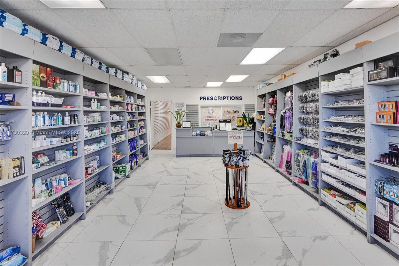 12382 Quail Roost Drive, Miami, FL 33177 Photo