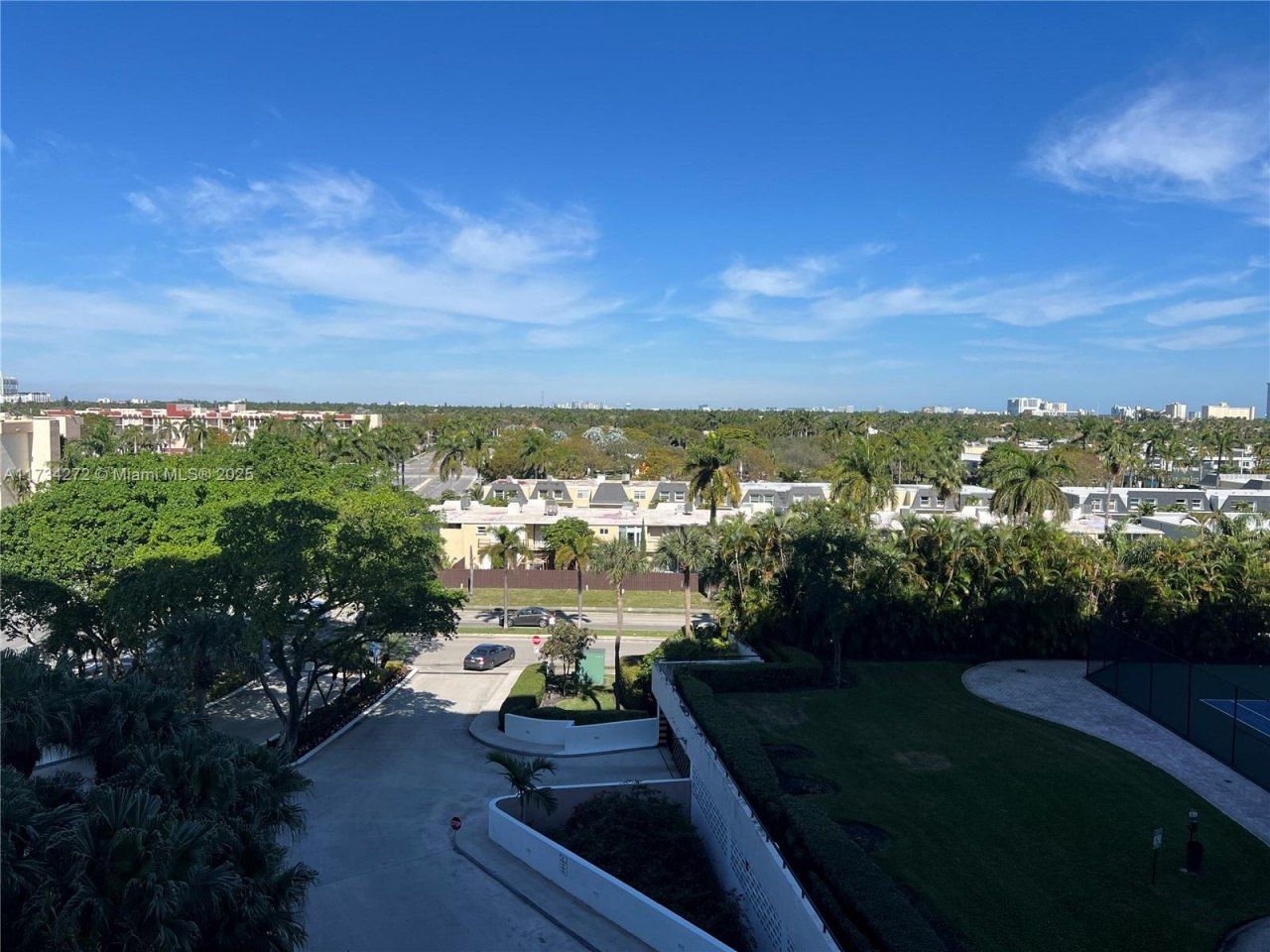 600 Three Islands Blvd, Unit 504, Hallandale Beach, FL 33009 Photo
